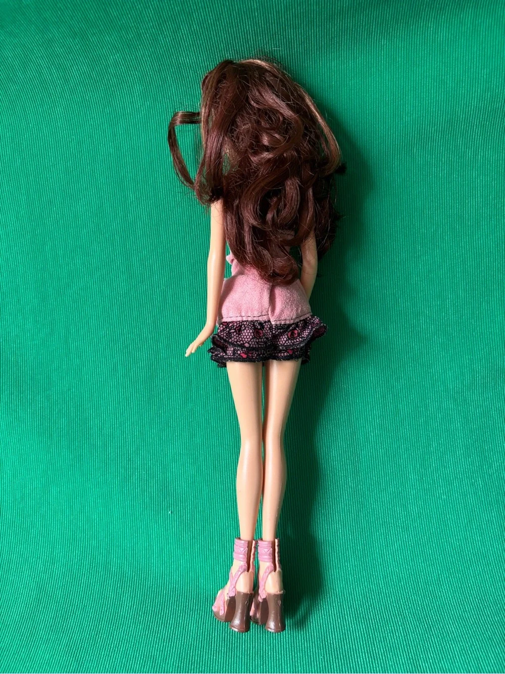 Barbie My Scene doll Chelsea clothes outfit brown eyes pink dress